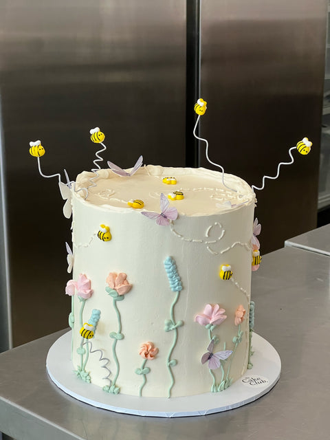 Honey Bee Flower Cake