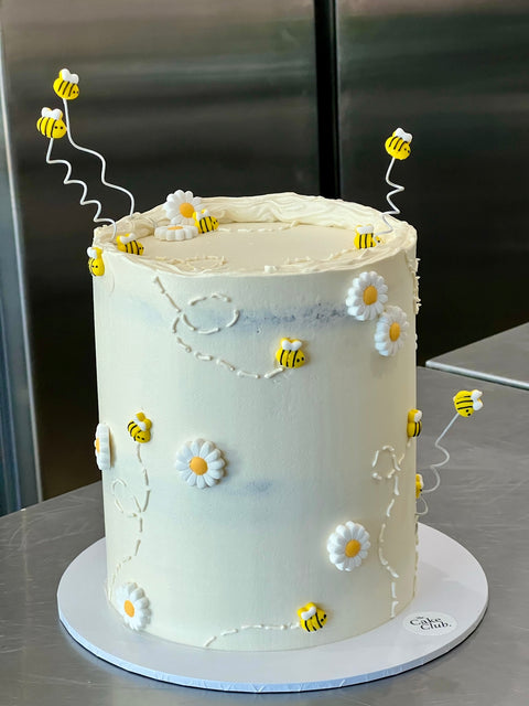 Sweet Bee Cake